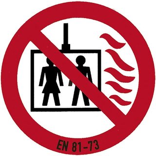 Aufkleber: Aufzug im Brandfall nicht benutzen gem EN81-73, Mae: D=50mm